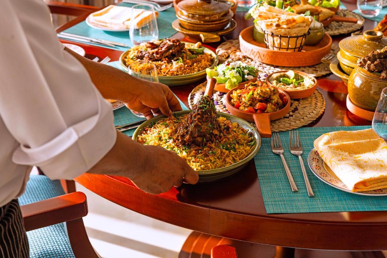 Crowne Plaza Muscat By Ihg Ξενοδοχείο Εξωτερικό φωτογραφία
