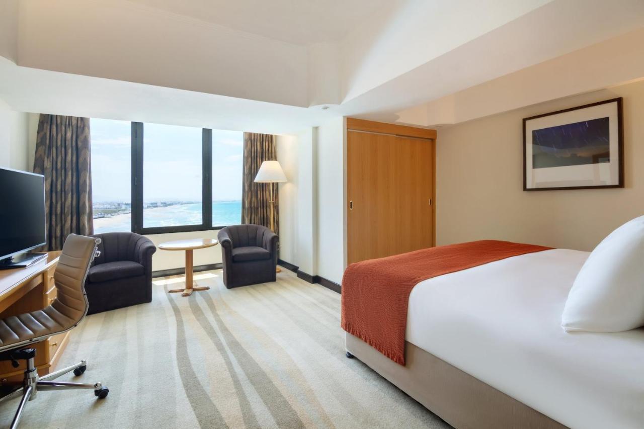 Crowne Plaza Muscat By Ihg Ξενοδοχείο Εξωτερικό φωτογραφία